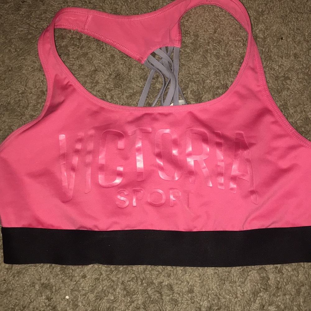 Logo Victoria’s secret sports bra